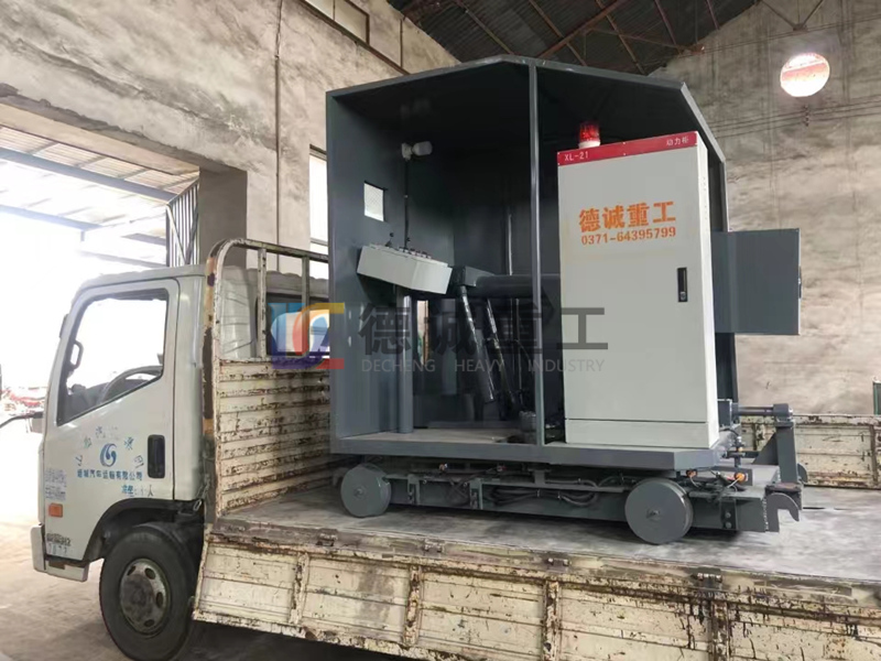 德诚重工喂丝机祝中国建军90周年